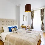 Apartament Bnbnova - 3br 2ba - Champs-elysees & Arc De Triomphe Paryż