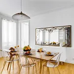 Bnbnova - 3br 2ba - Champs-elysees & Arc De Triomphe Paryż
