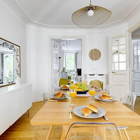 Bnbnova - 3br 2ba - Champs-elysees & Arc De Triomphe * Paryż