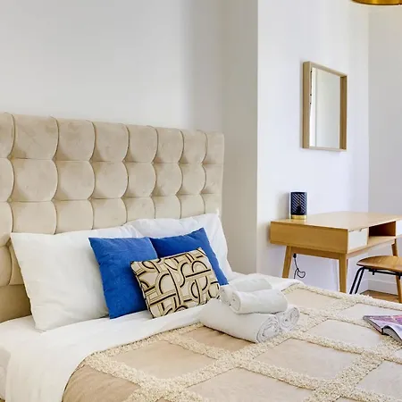 Bnbnova - 3br 2ba - Champs-elysees & Arc De Triomphe Apartman